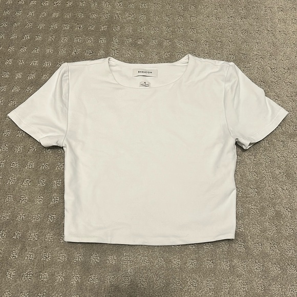 Babaton Tops - Babaton Contour Crew Cropped T-Shirt - XS - White